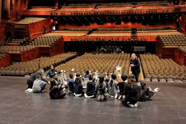 Puppet workshop on stage with Jube School
